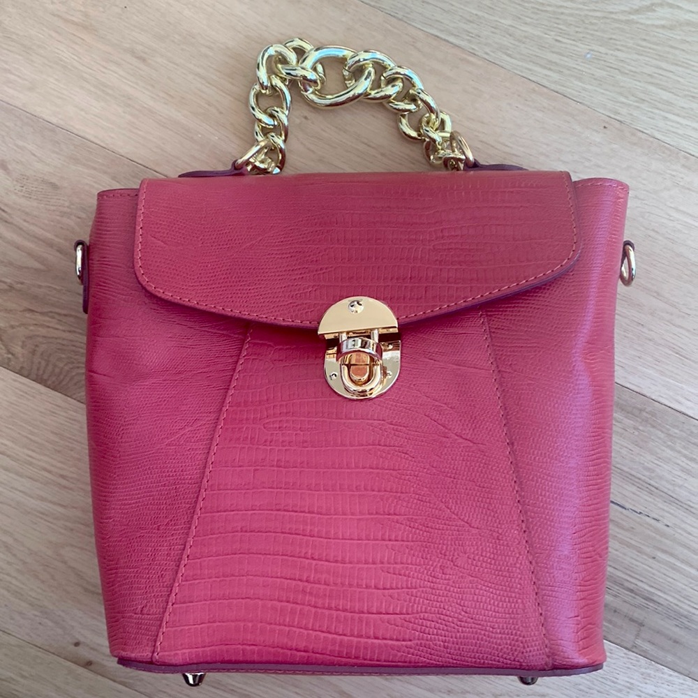 Divina Firenze leather handbag. Burgundy. Gold strap. Missing long strap